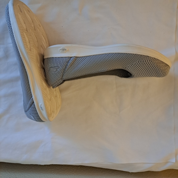 Sketchers yoga mat shoes - Picture 10 of 10